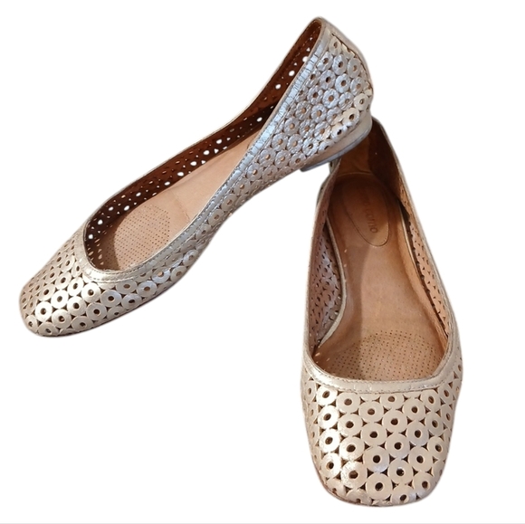 Corso Como Perforated Gold Leather Round Toe Cut Out Ballet Flats Size 8… - Picture 1 of 10